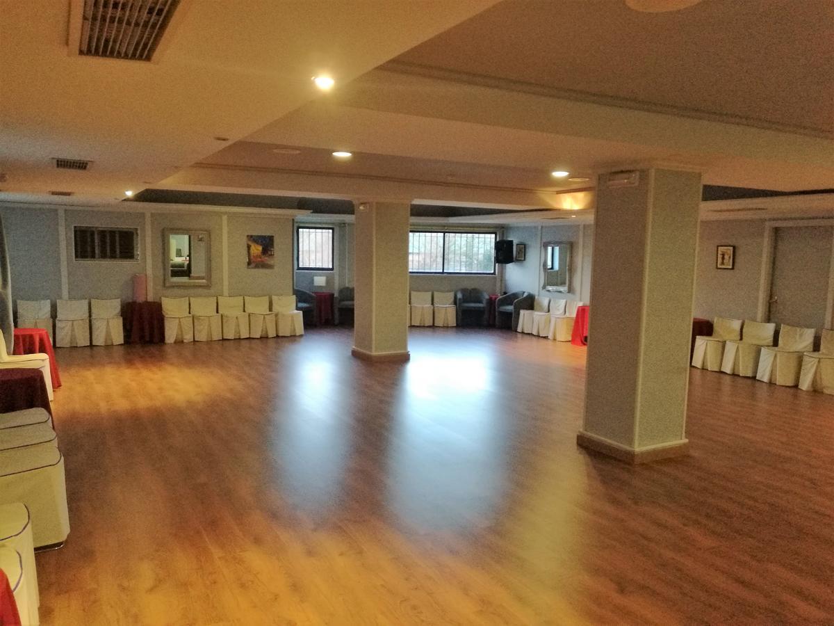 House Lomas Hotel 3*