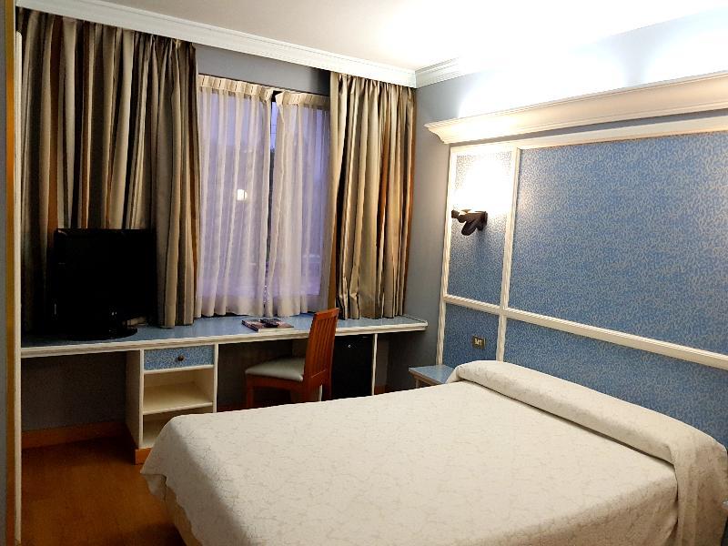 House Lomas 3*